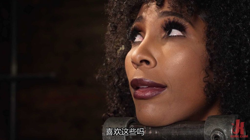 【欧美绳艺】残酷刑架上的黑嫩模-逍遥自在